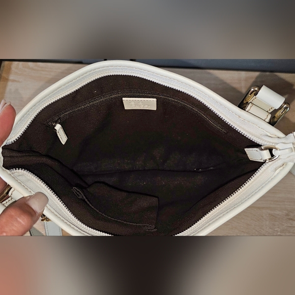 Authentic GUCCI Monogram GG Denim Crossbody ๐ - Picture 9 of 13